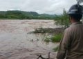La furia del Ulúa vuelve a sacar a familias de sus casas