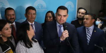 Llamado a la Medición Internacional en Medio de Temores de una Posible Deriva Autoritaria en Honduras