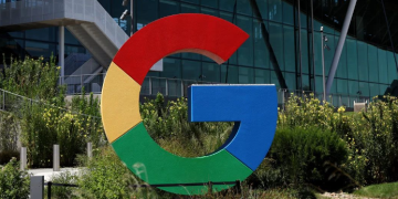 Rusia impone la multa más grande de la historia a Google: una suma de 20 decillones de dólares