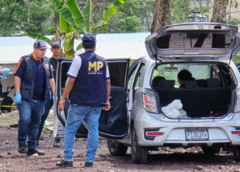 Buscan a conductor de aplicación desaparecido en Semana Santa; su vehículo fue hallado abandonado en Barberena