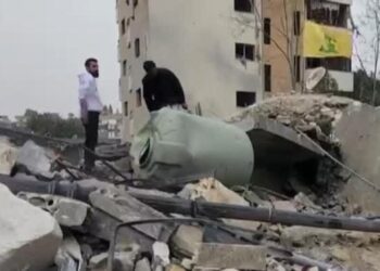 Líbano: civiles regresan a sus hogares en busca de lo que quedó