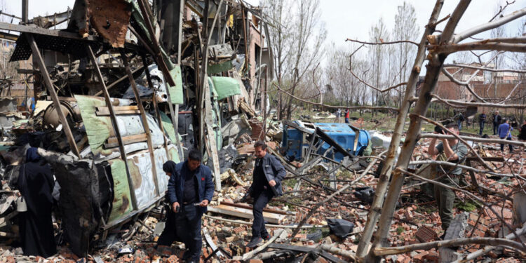 Trump anuncia rescate de piloto estadounidense derribado en Irán y lanza ultimátum de 48 horas a Teherán