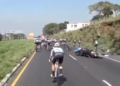 Vuelta Bantrab 2026: caída masiva de ciclistas en Escuintla