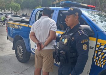 Agente de PMT agredido: detienen a sujeto armado en Honduras