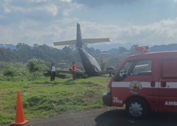 Avioneta se sale de pista en aeródromo de Cobán sin víctimas