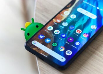 Google transforma Android con diseño translúcido en competencia con Apple