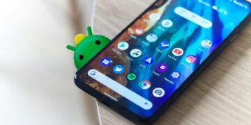 Google transforma Android con diseño translúcido en competencia con Apple
