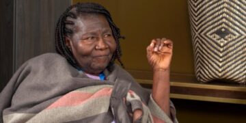 Poeta afrocolombia rompe barrera histórica en Academia de la Lengua