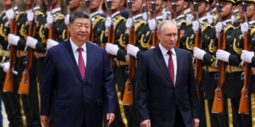 Xi Jinping recibe a Putin en Beijing en crucial encuentro diplomático
