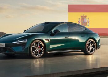 Xiaomi incursiona en autos eléctricos: ¿llegará a Centroamérica?