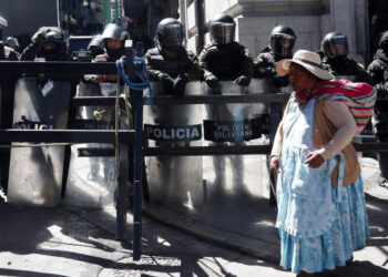 Bolivia enfrenta crisis humanitaria por bloqueos que ya dejan 5 muertos