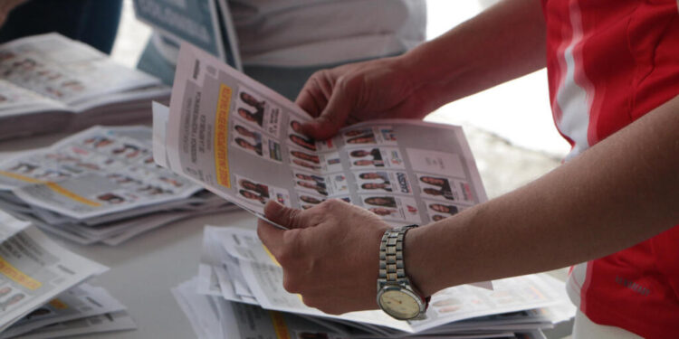 Colombia: resultados electorales coinciden, organismos internacionales descartan fraude