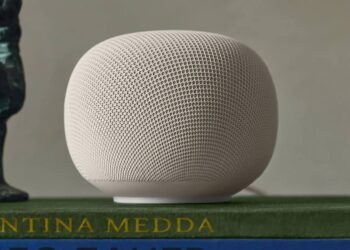 Google lanza altavoz inteligente con Gemini para competir con Amazon