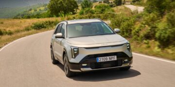 Kia Niro abandona versión eléctrica y apuesta solo por híbrida