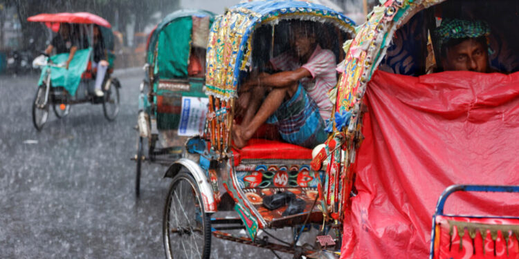 Asia enfrenta lluvias extremas por combinación de fenómenos climáticos