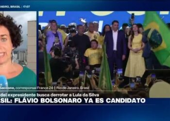 Bolsonaro hijo formaliza candidatura presidencial en Brasil
