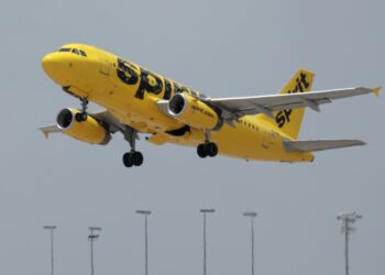 Frontier Airlines expande vuelos desde Fort Lauderdale tras retiro de Spirit