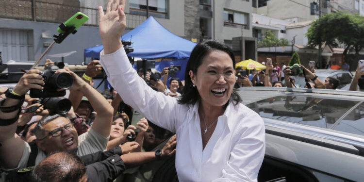 Fujimori regresa al poder en Perú tras 30 años de ausencia