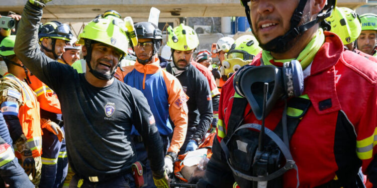 Rescate milagroso en Venezuela: sobreviviente hallado tras 8 días bajo escombros