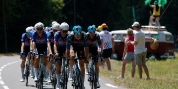 Tour de Francia acorta etapa por ola de calor extrema