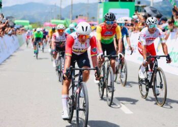 Edgar Torres brilla en debut de la Vuelta a Colombia 2026