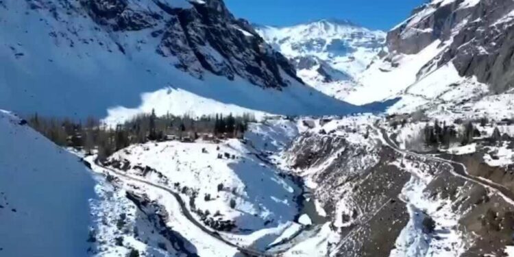Nepal: catástrofe glaciar deja 392 muertos y alerta a Latinoamérica