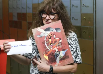 Cineasta Isabel Coixet deja su legado en casete para 2077