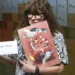 Cineasta Isabel Coixet deja su legado en casete para 2077