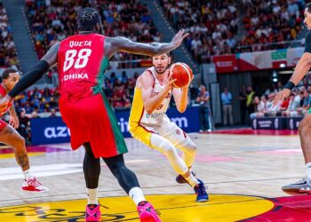 España cae en prórroga ante Grecia y complica su camino al Mundial 2027