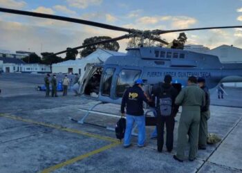 FAH abre licitación para reparación integral de flota de helicópteros