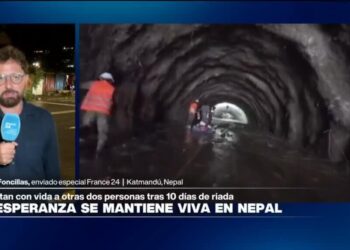 Milagro en Nepal: Rescatan con vida a dos hombres tras 9 días atrapados