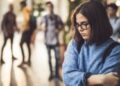 Ansiedad social: cómo romper los hábitos que la empeoran