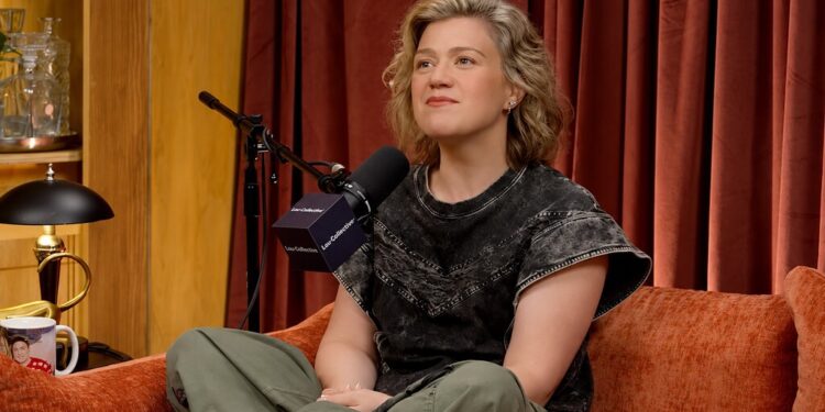 Música y IA: La propuesta de Kelly Clarkson para separar listas
