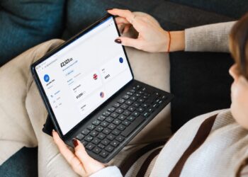 Revolut restablece servicios tras caída global causada por fallo de Google Cloud